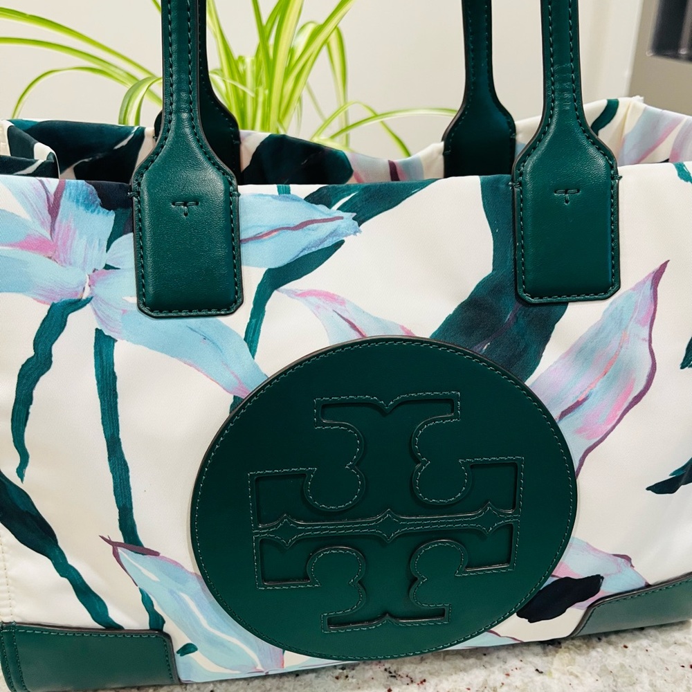 EUC Tory Burch Green Floral Tote Bag